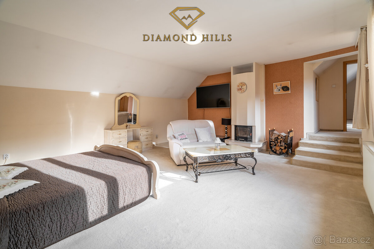 Prodej rodinného domu 8+1, pozemek 845m2, Kozojedy - 8