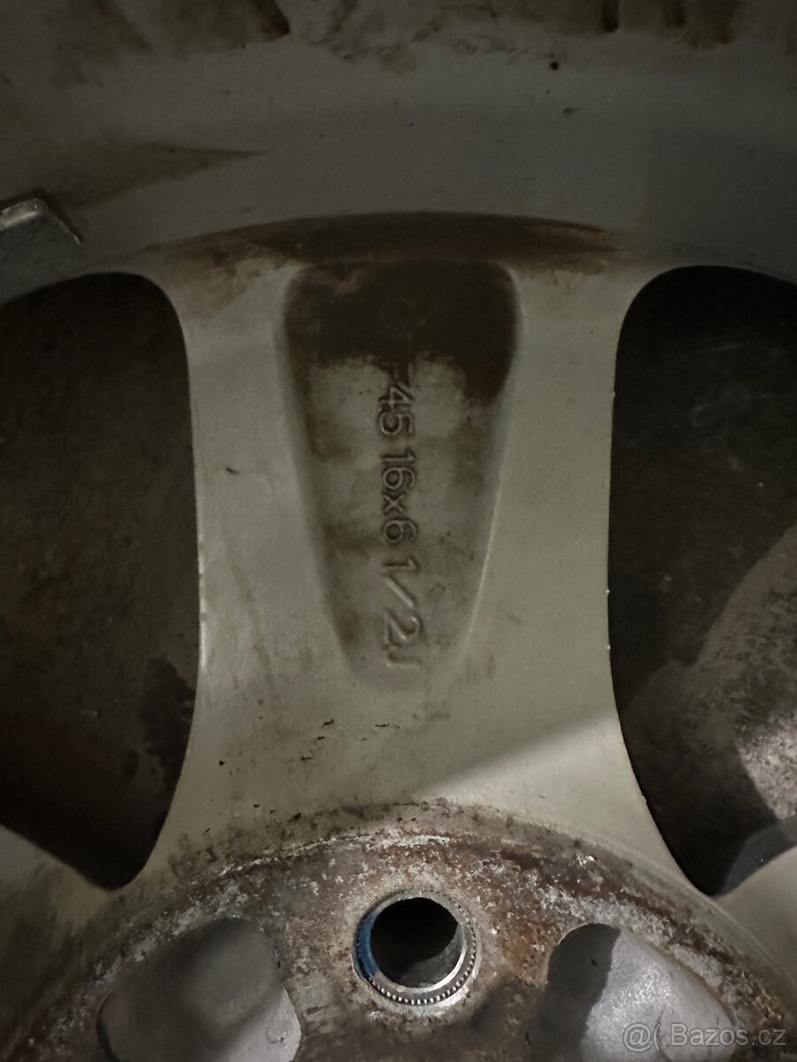 Honda 205/55 R16 - 8