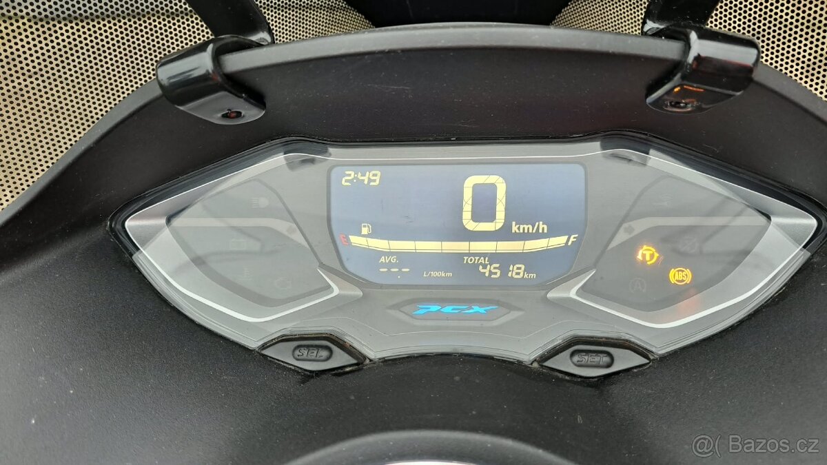 Honda PCX 125 - 1 majitel - 8