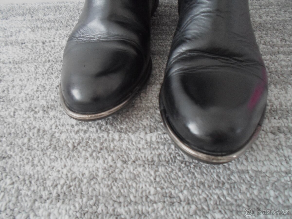 Černé kožené boty kozačky Carini - 39 - 8