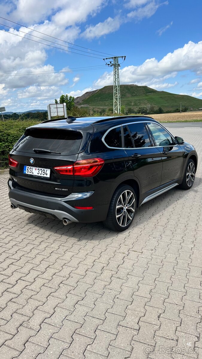 BMW X1, 2.0i sDrive, benzín, 141kw, 2019, Servis BMW - 8