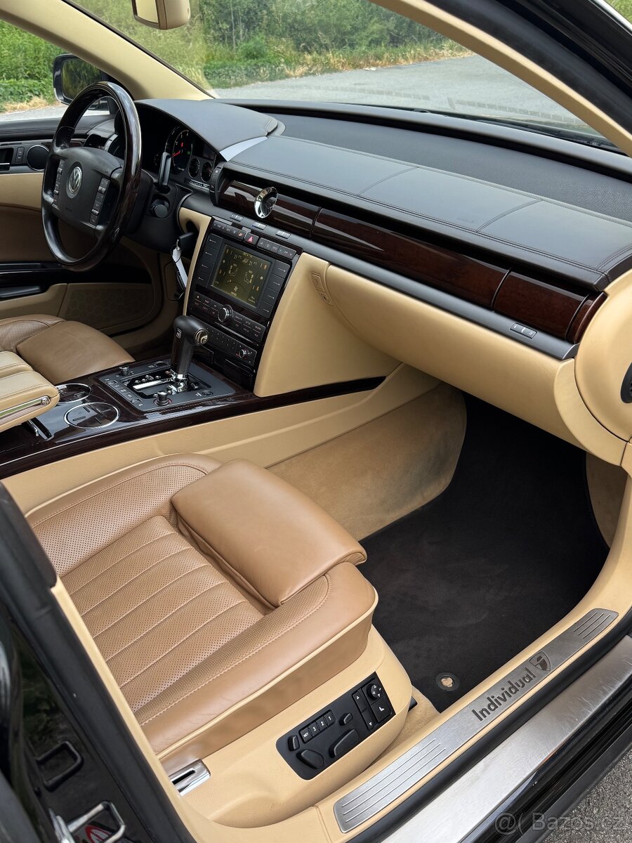 VW PHAETON 4.2 V8 INDIVIDUAL - 8