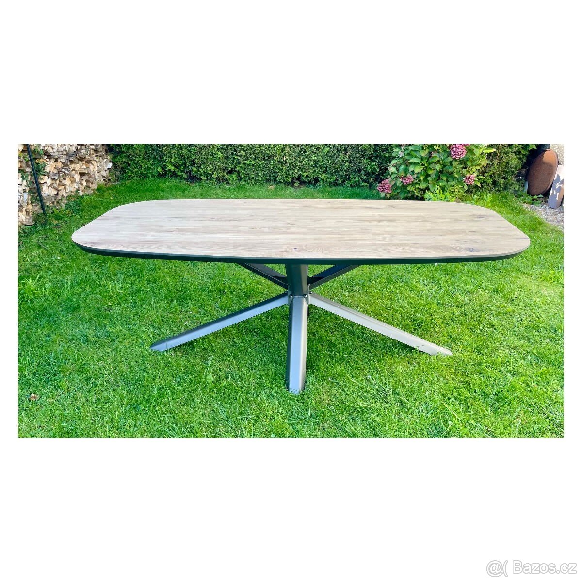 Nerozkládací jídelní stůl - Hadios - 8