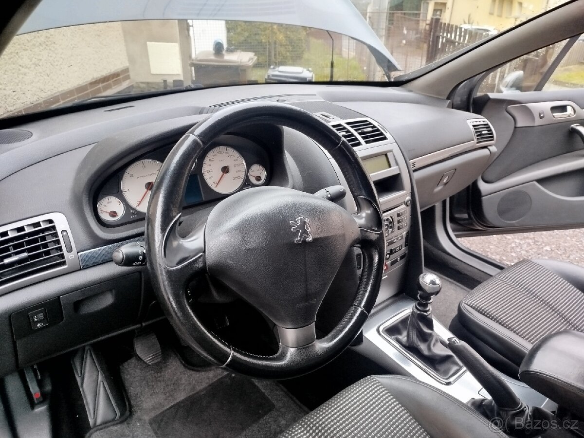 Peugeot 407 SW - 8