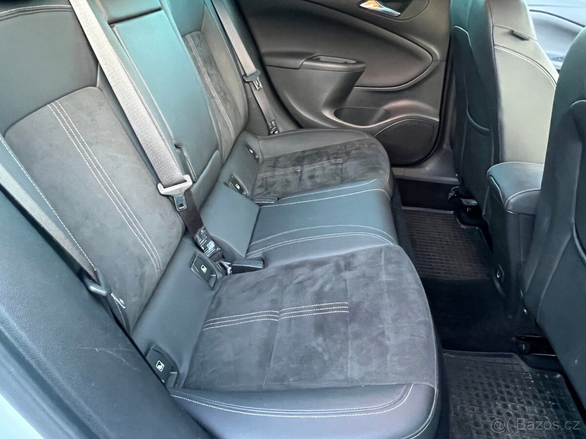 Opel Astra 1.5Cdti Ultimate S/s max.výbava,odpočet DPH - 8