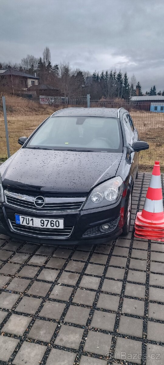 Opel Astra 1,7 CDTI kombi 92kW - 8