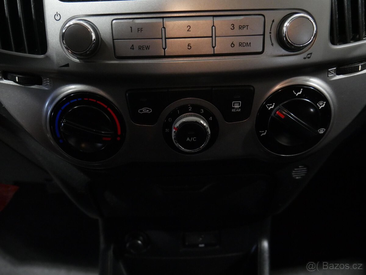 Hyundai I20 1.2i , 63 kW benzín, 2014 - 8