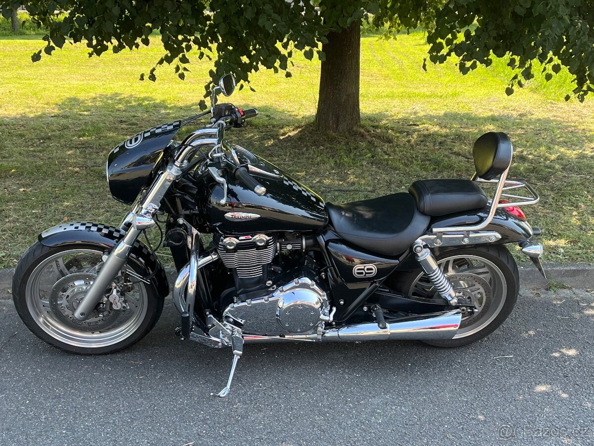 Triumph Thunderbird 1600 - 8