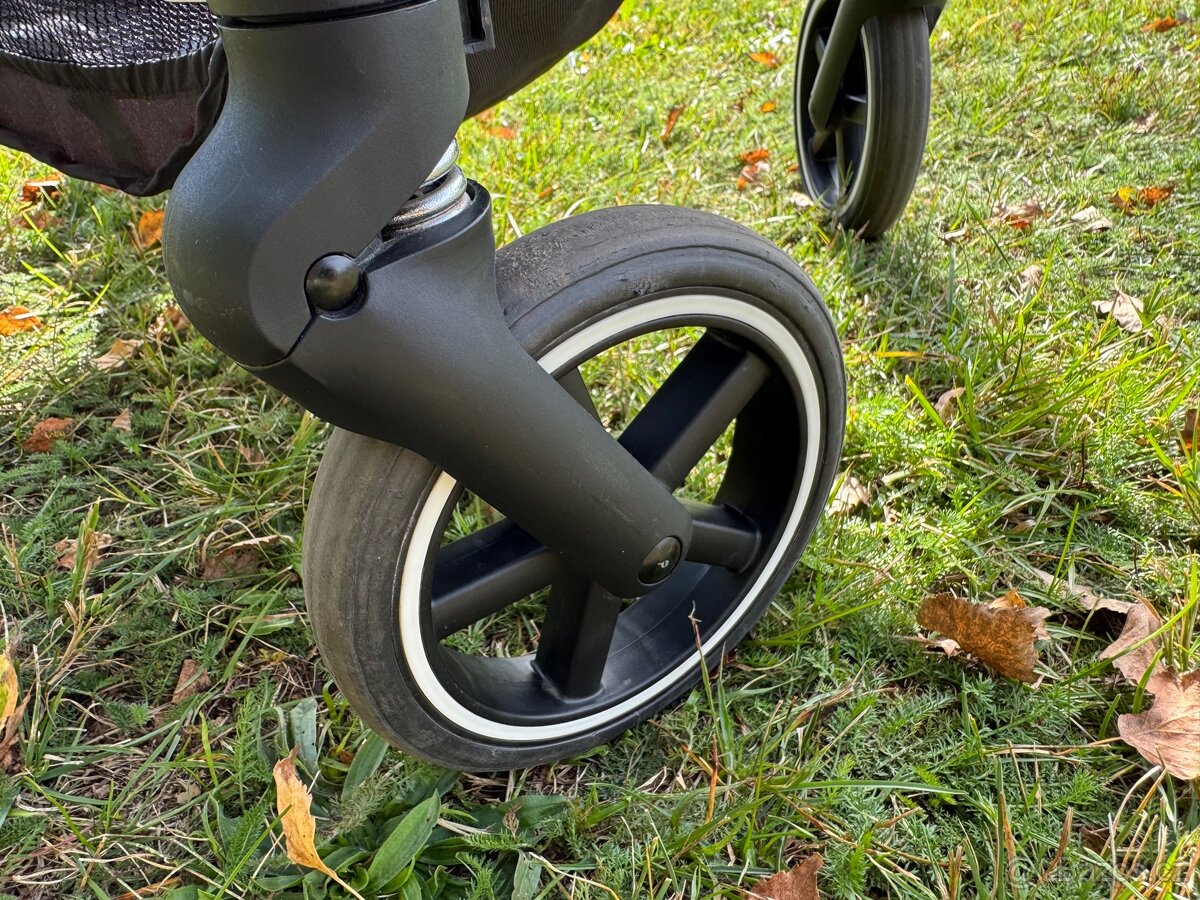 Kočárek Cybex eezy s twist 2+ 2022 moon black frame - 8