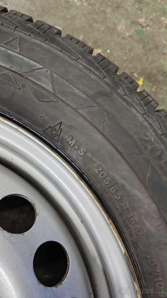 Prodám zimní pneu Vanco Winter2 205/60 r16 C z VW T5 - 8