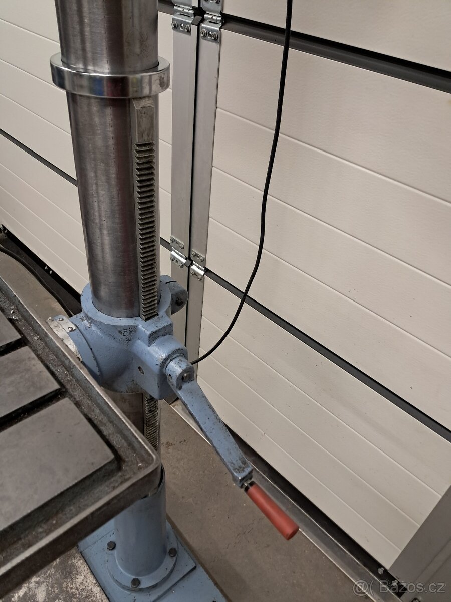 Stojanová vrtačka - 8
