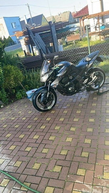Kawasaki Z1000 Rok 2010 - 8