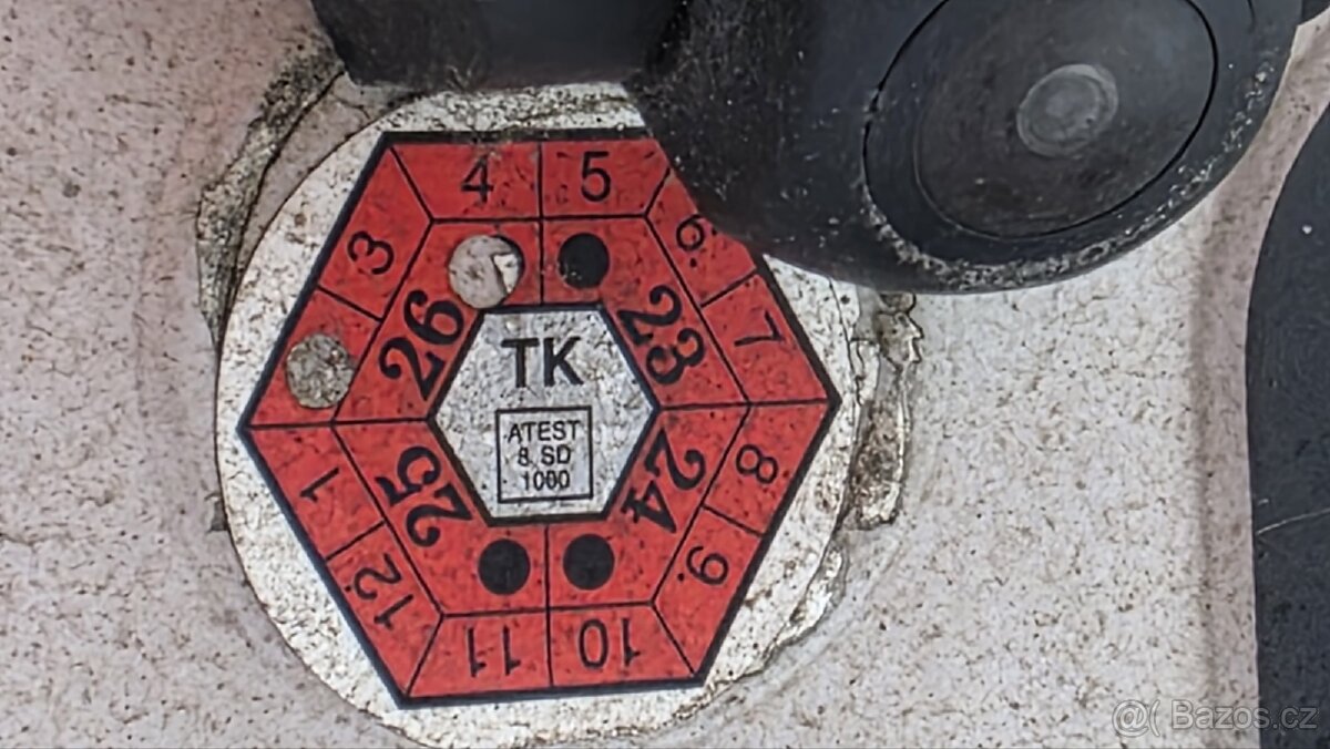 Hyundai Santa Fe 2,0 4x4 manuál - 8