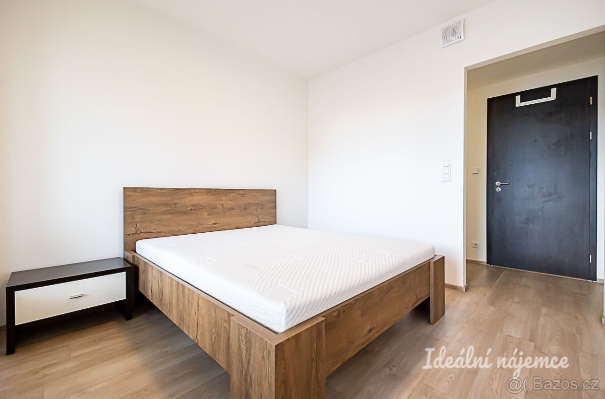 Pronájem bytu 2kk 55m2 - 8
