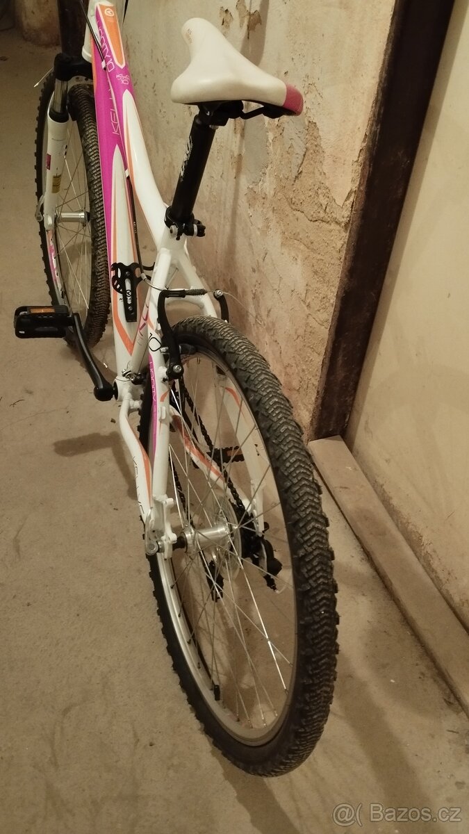 Kolo KELLYS dámské rám 17 - 8