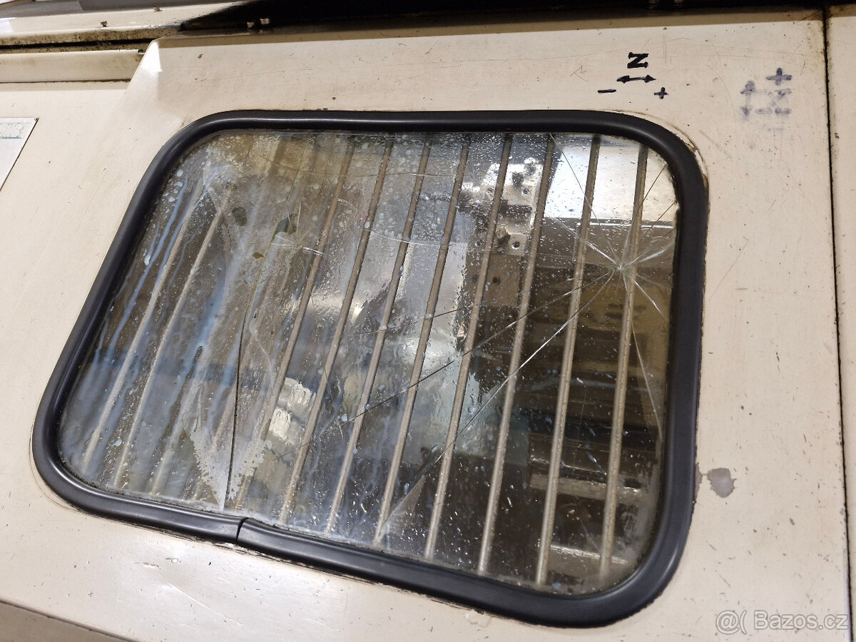 CNC Soustruh Hyundai Hit 8S - 8