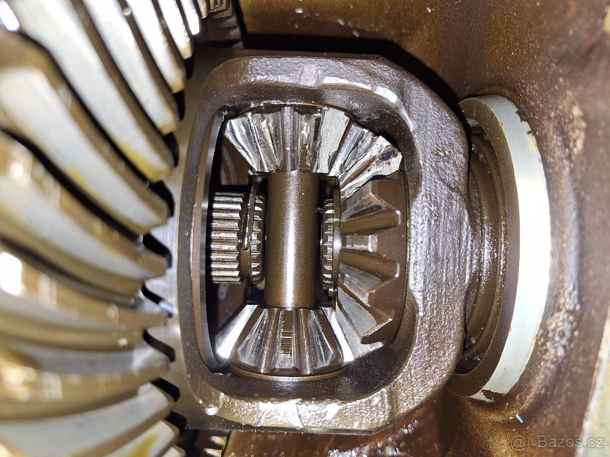 Samosvorný diferencial Ford Sierra - 8