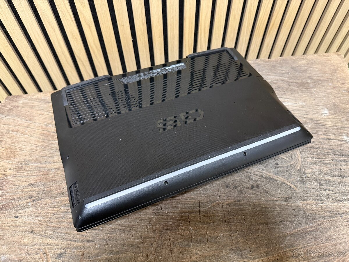 10) DELL G5 15(5500) - i7-10750H, 16GB, 1TB, RTX 2070 8GB - 8