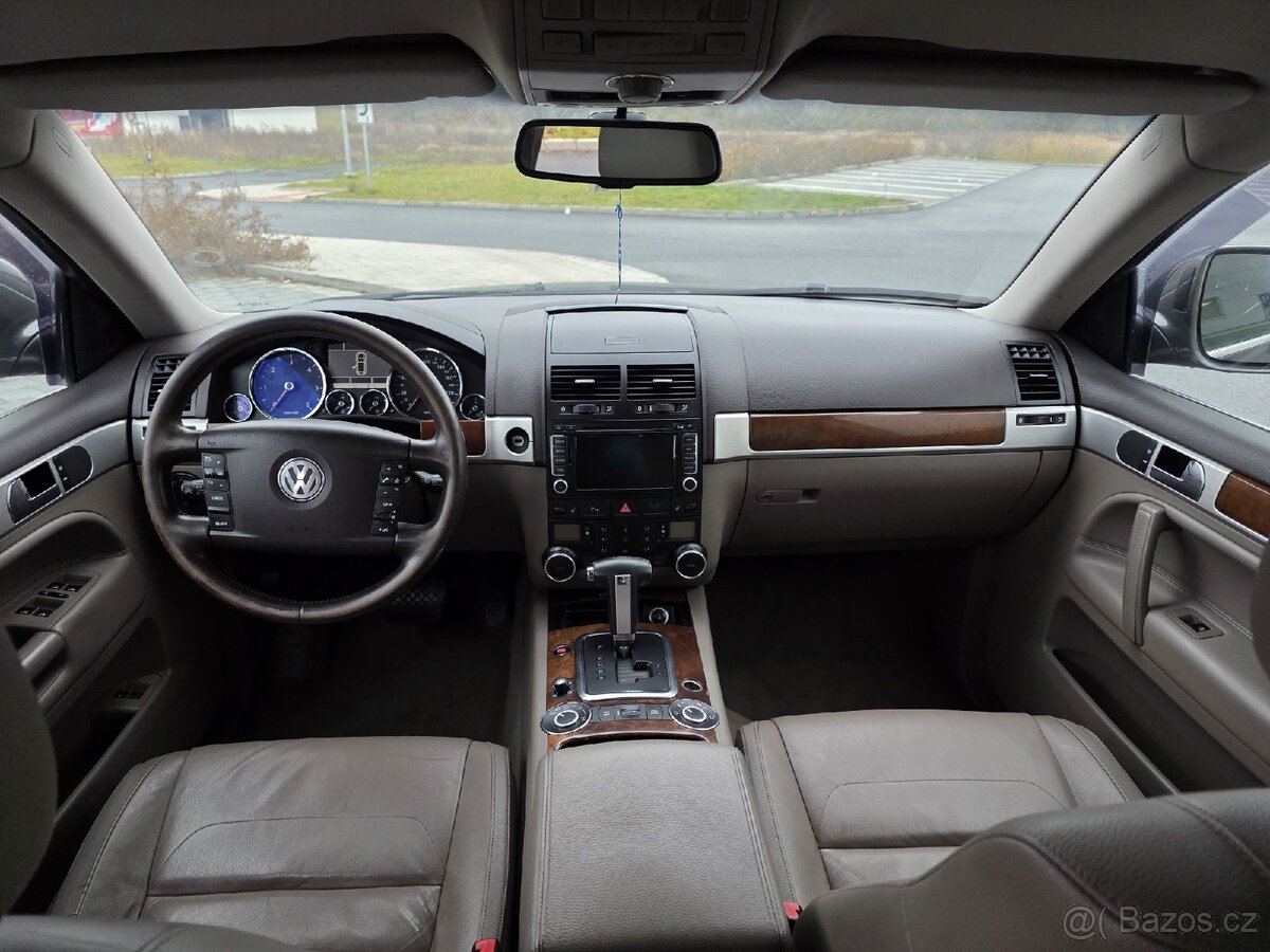 Volkswagen Touareg 3.0tdi V6 176kw 4x4 - 8