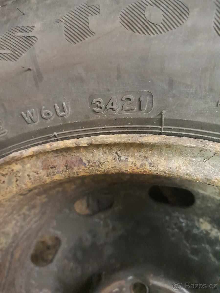 Zimní 195/65 r15 - 8