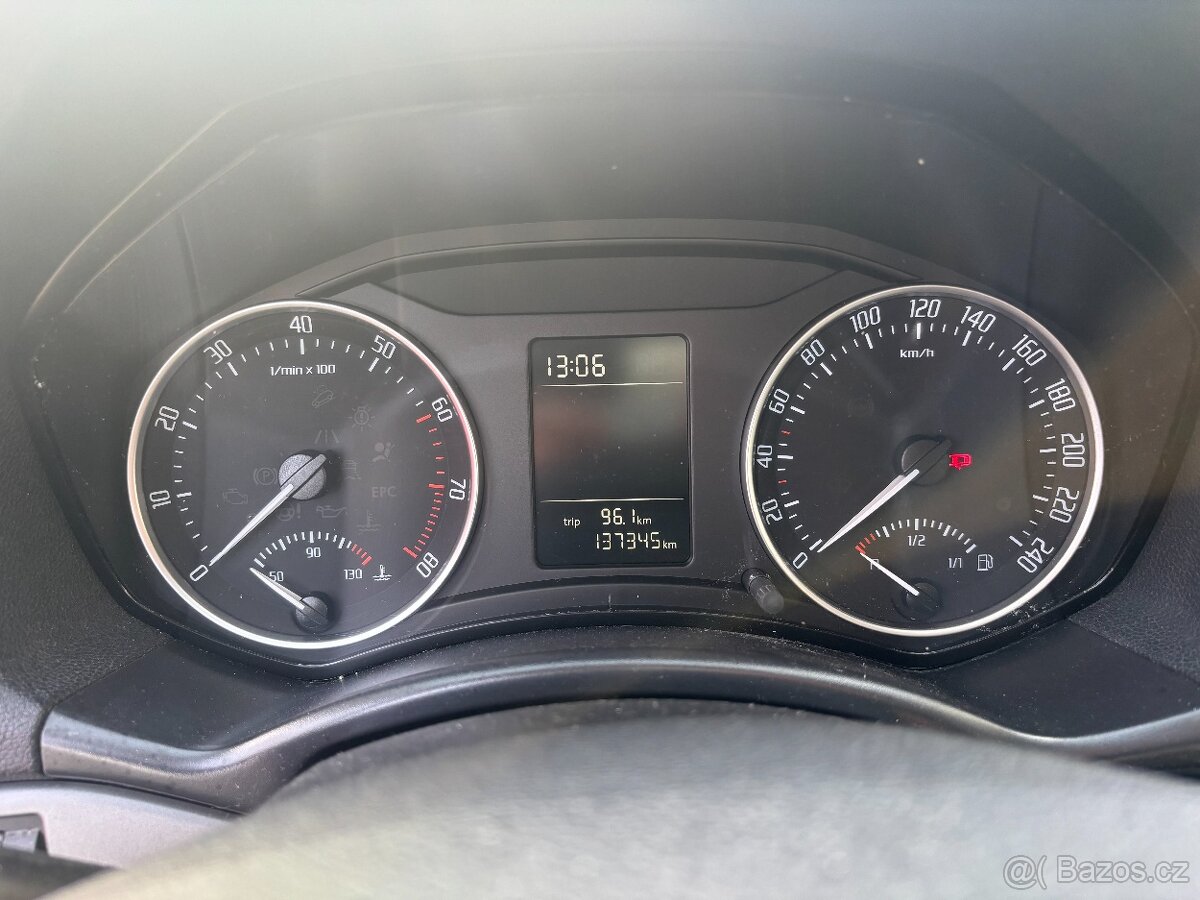 Škoda Octavia 2 facelift, 1.6, 75kw, r. 2013 - 8