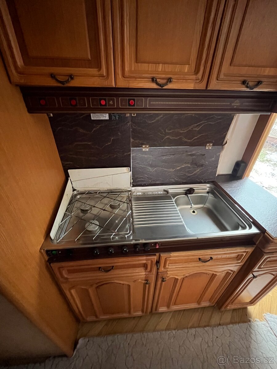 Obytný karavan - 8
