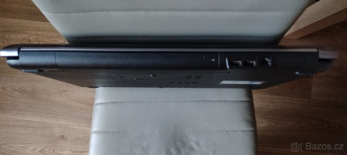 Notebook ASUS N73S - 8