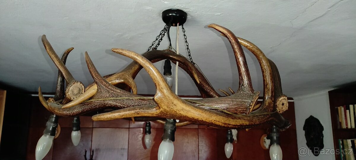 Křeslo a doplňky z paroží - 8