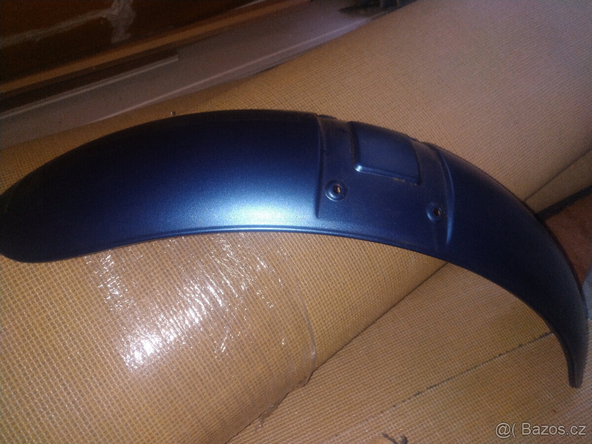 Moto Guzzi V9 Bobber/Roamer – nádrž, sedlo, blatník - 8