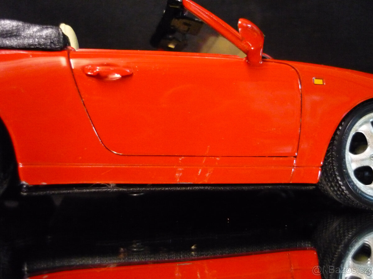 Porsche 911 Carrera Cabriolet Bburago 1/18 - 8