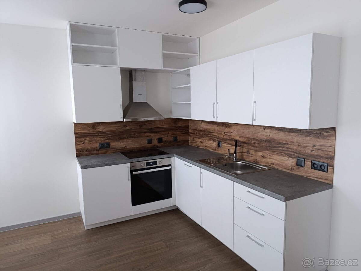 Montér nábytku - 8