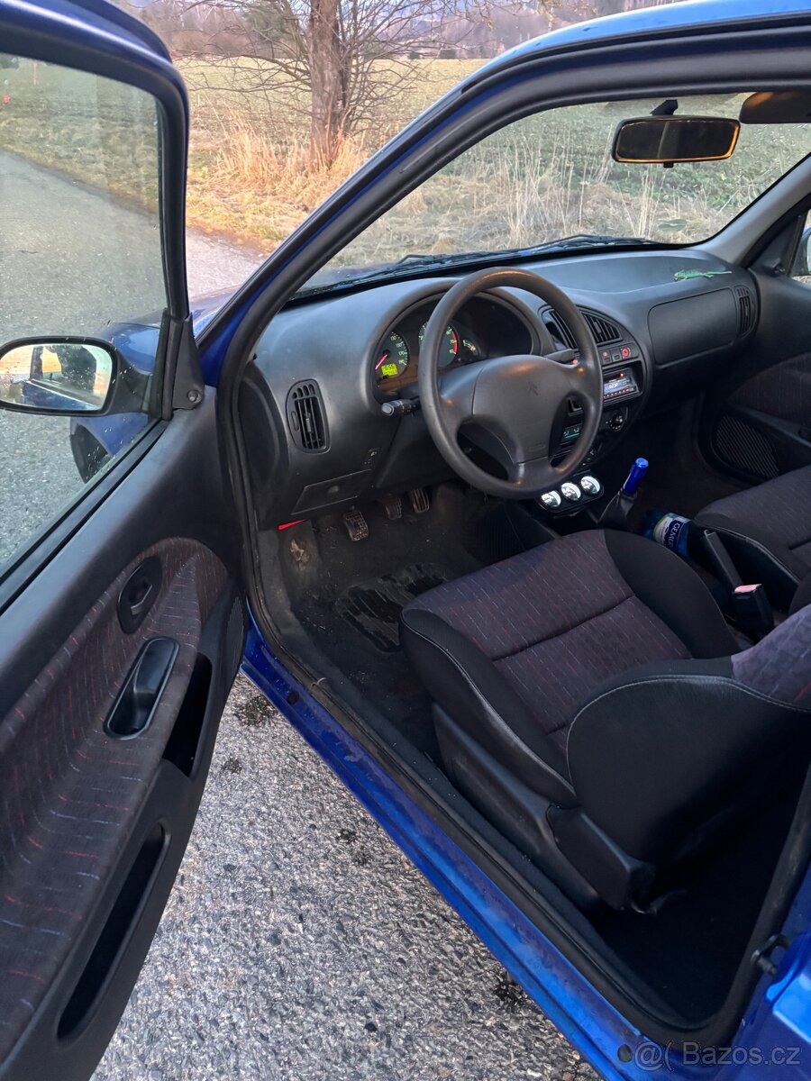 Citroën Saxo 1.1i – facelift, klima, nová STK do 02/2028 - 8