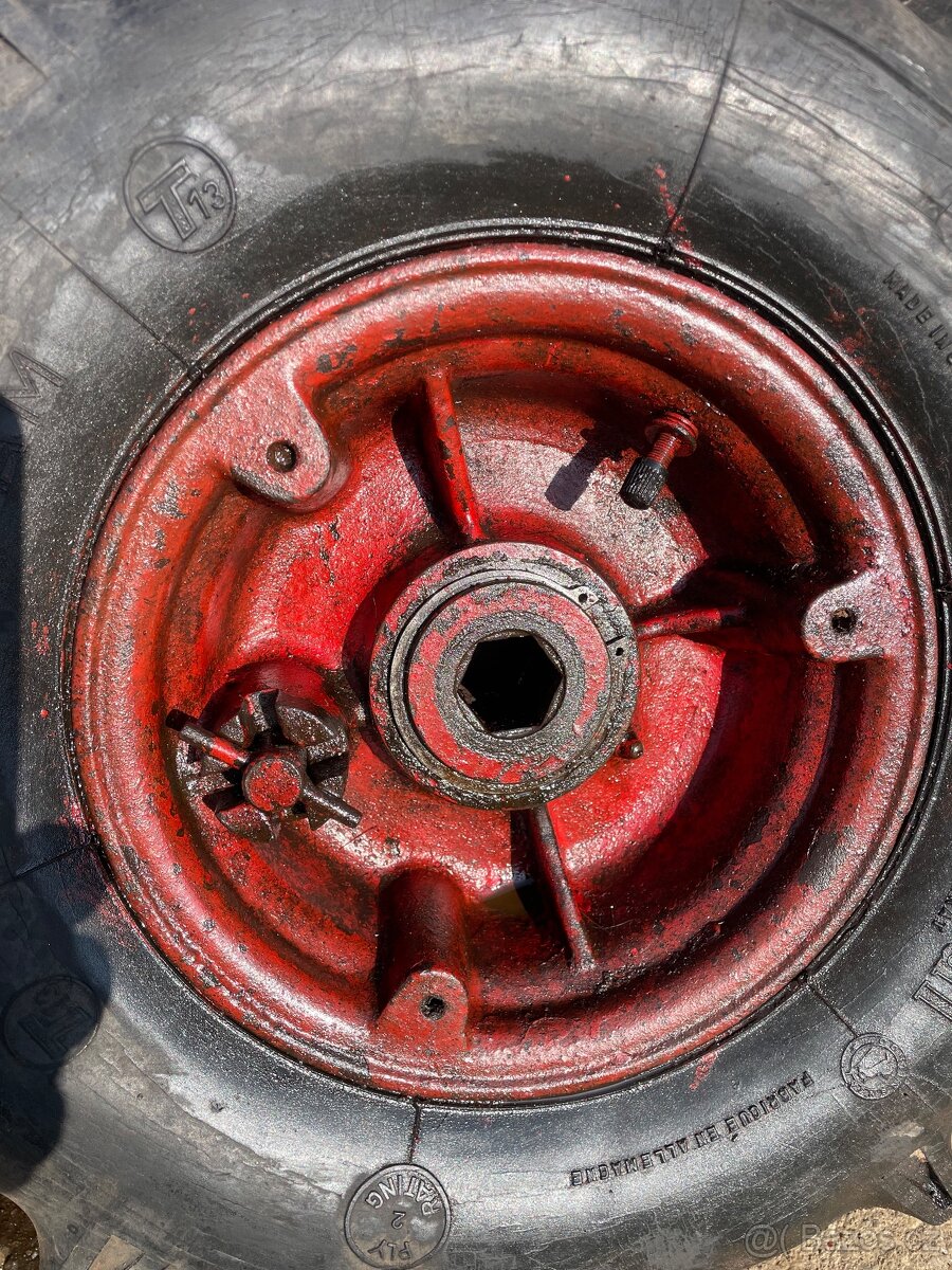 Vari, Terra ,Gutbrod- kola šípáky 4 x 8 - 8