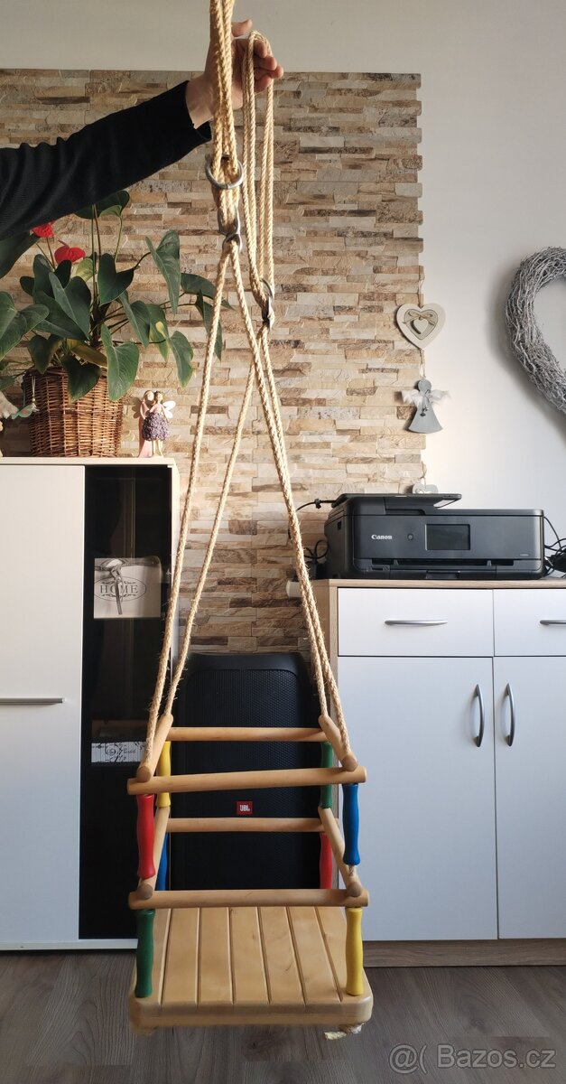 Celodřevěná dětská houpačka - 8