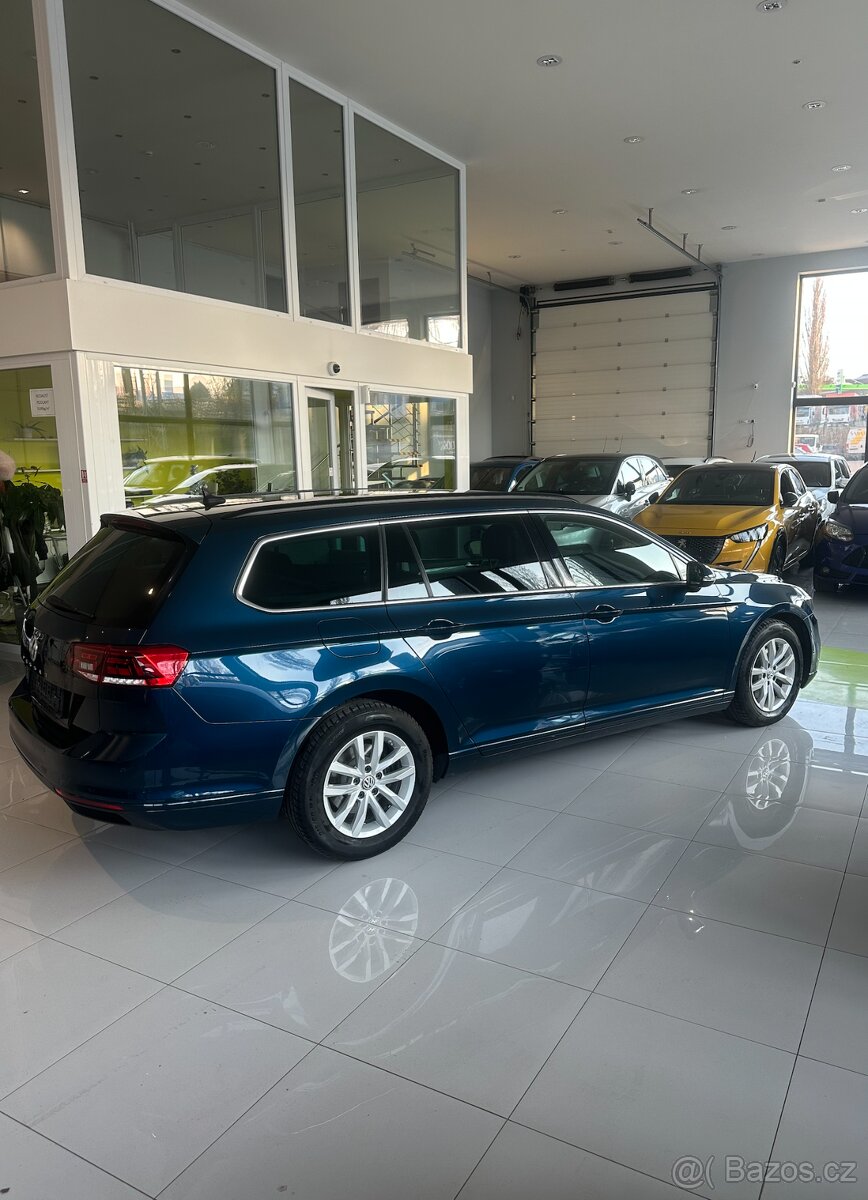 Volkswagen Passat, 2.0 TDI VARIANT Ojeté, 12/2019 - 8