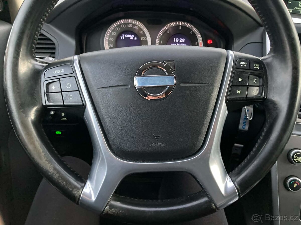 Volvo XC 60 - 8