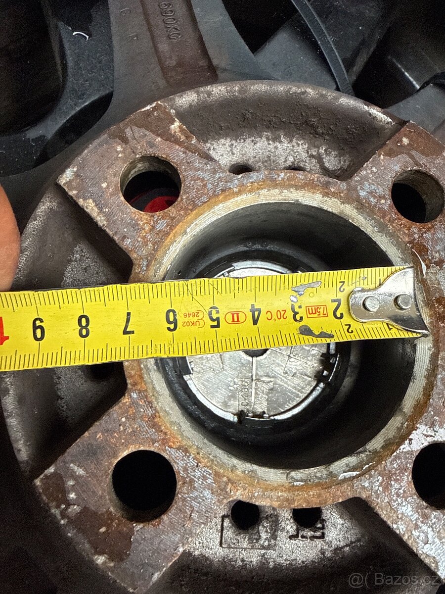 Prodam alu s pneu R16 - 8