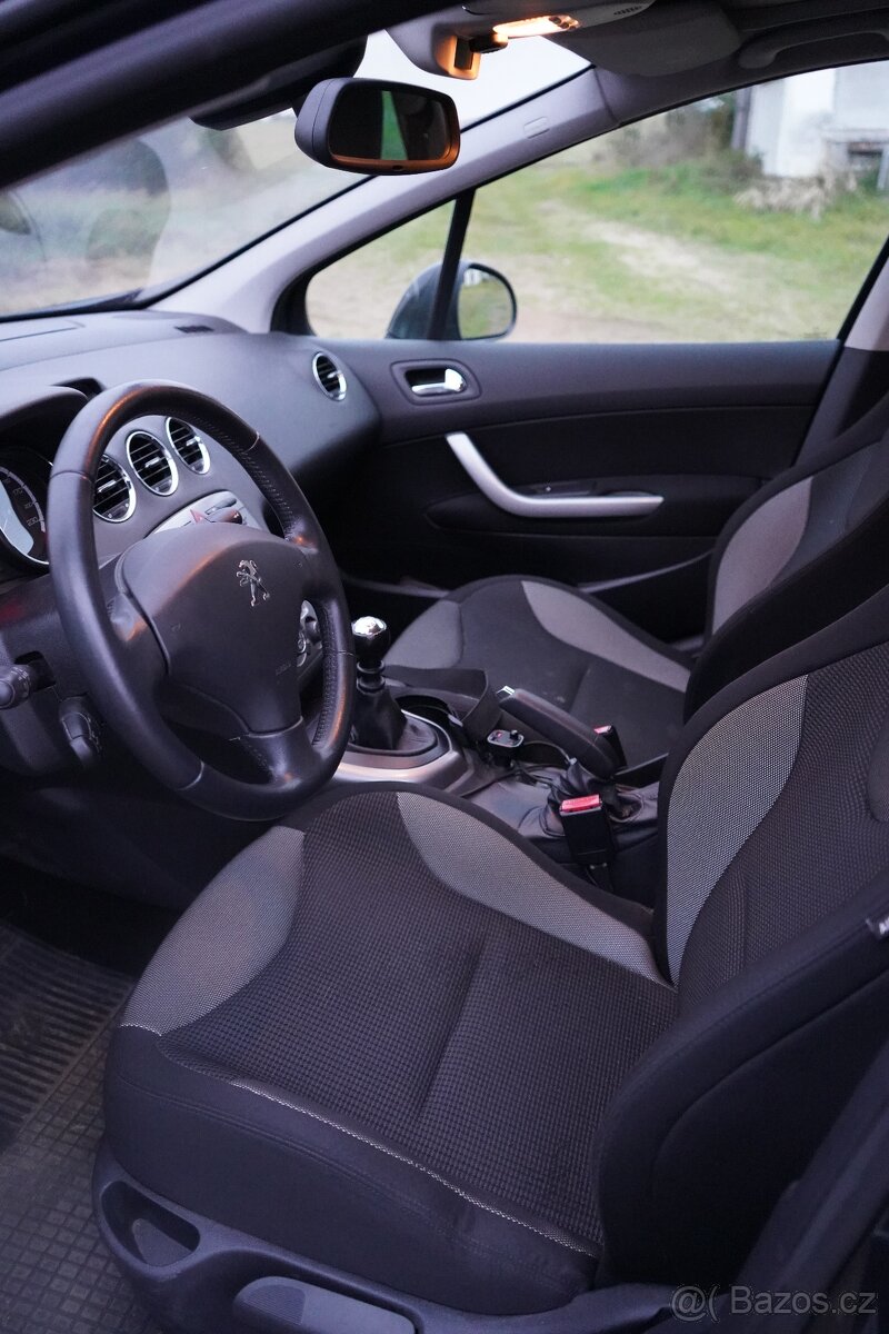 Peugeot 308 SW 1.6 HDi - 8