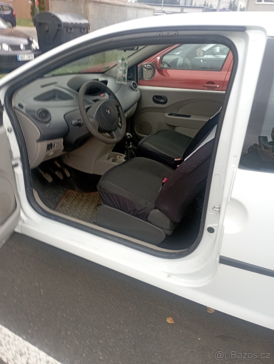 Prodám Renault Twingo 2 12i benzin - 8