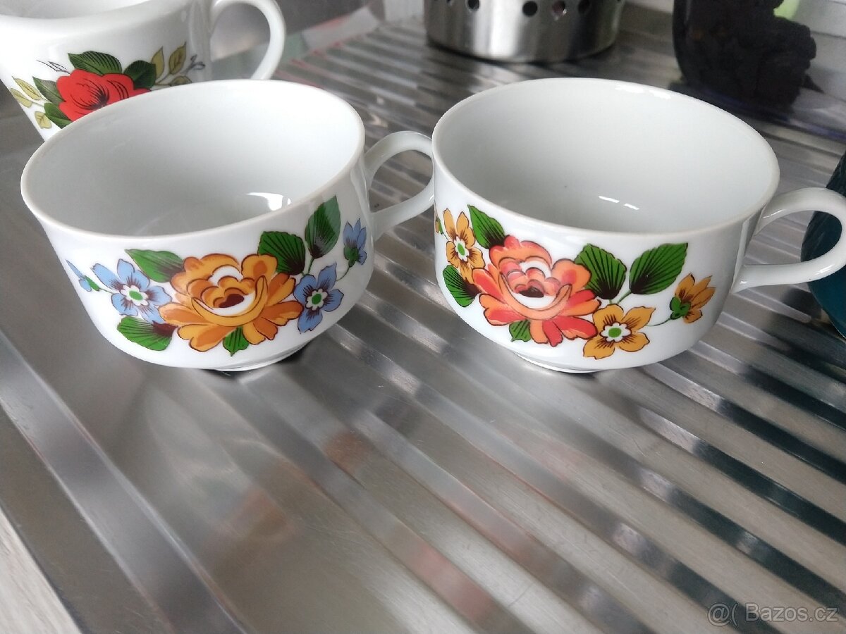 Prodám hrnečky a mlékárničky. - 8