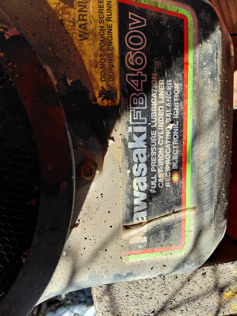 2x zahradní traktůrek - 8