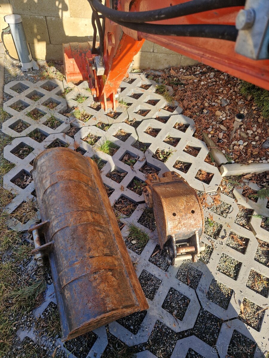 Prodám pasový minibagr Digger D 800 - 8