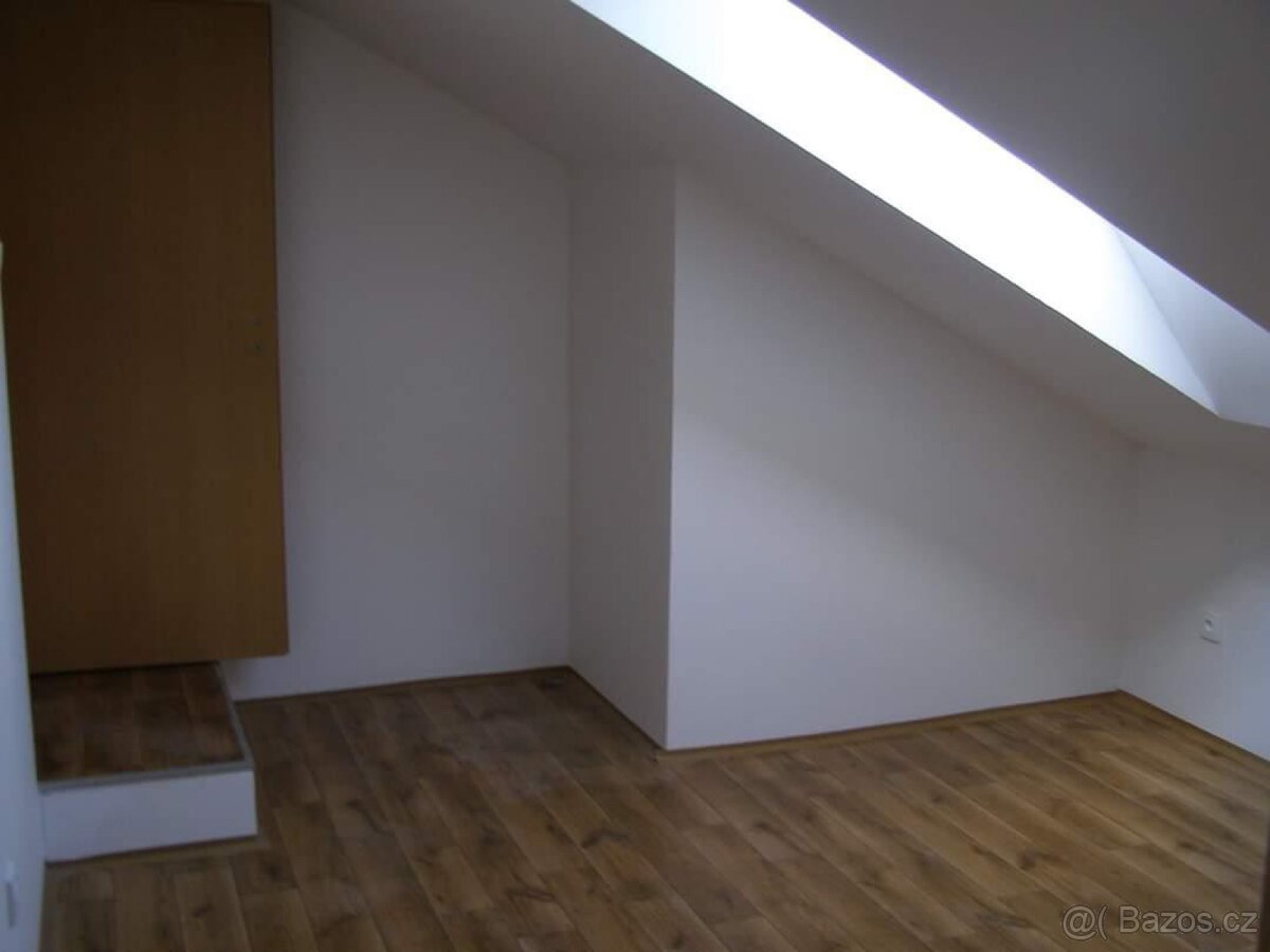 pronájem bytu 2kk - 8