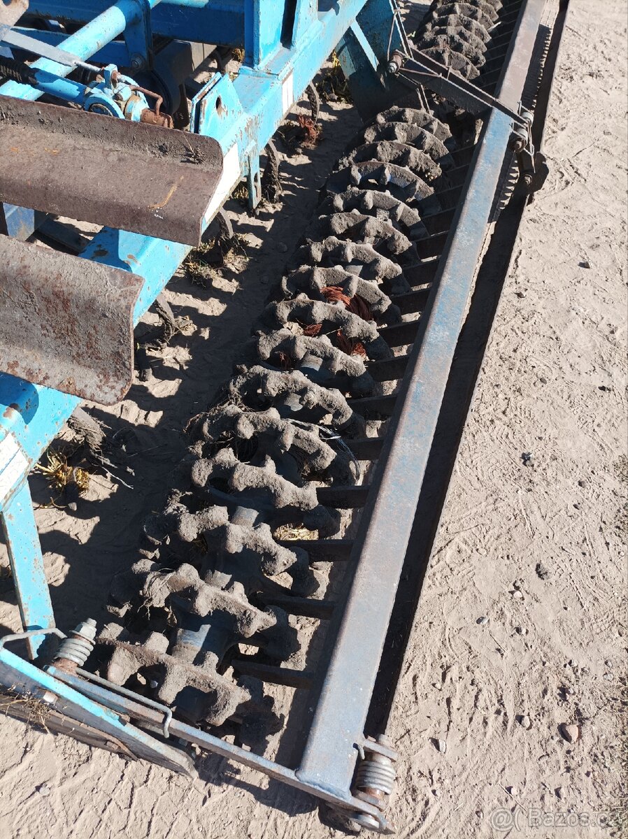 Kompaktor Farmet 4m - 8