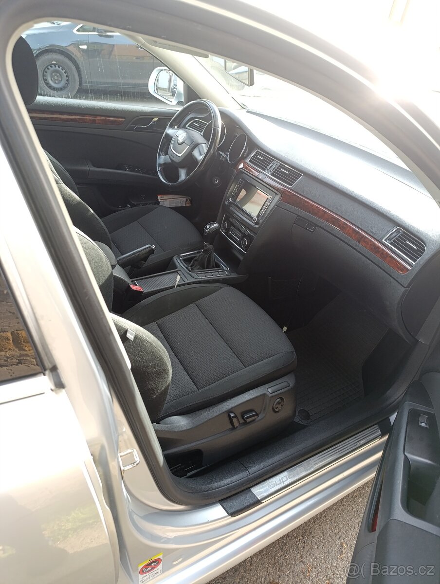 Škoda Superb II Combi - 8