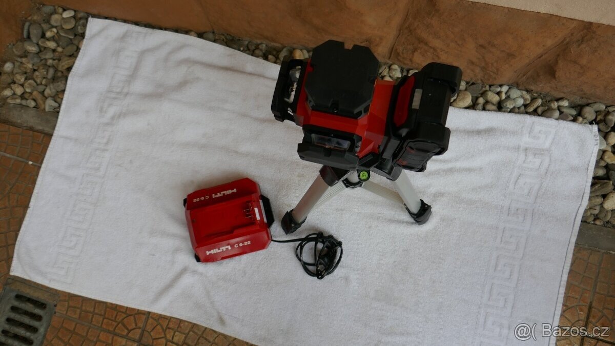 Multiliniový laser HILTI PM50MG-22/BATERIE/NABÍJEČKA/STATIV - 8