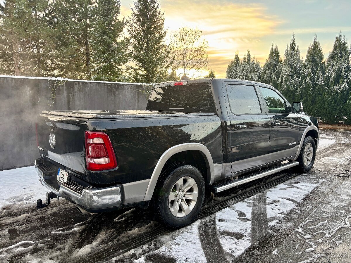 Dodge Ram 1500 5.7 Hemi Laramie 82 000km - 8