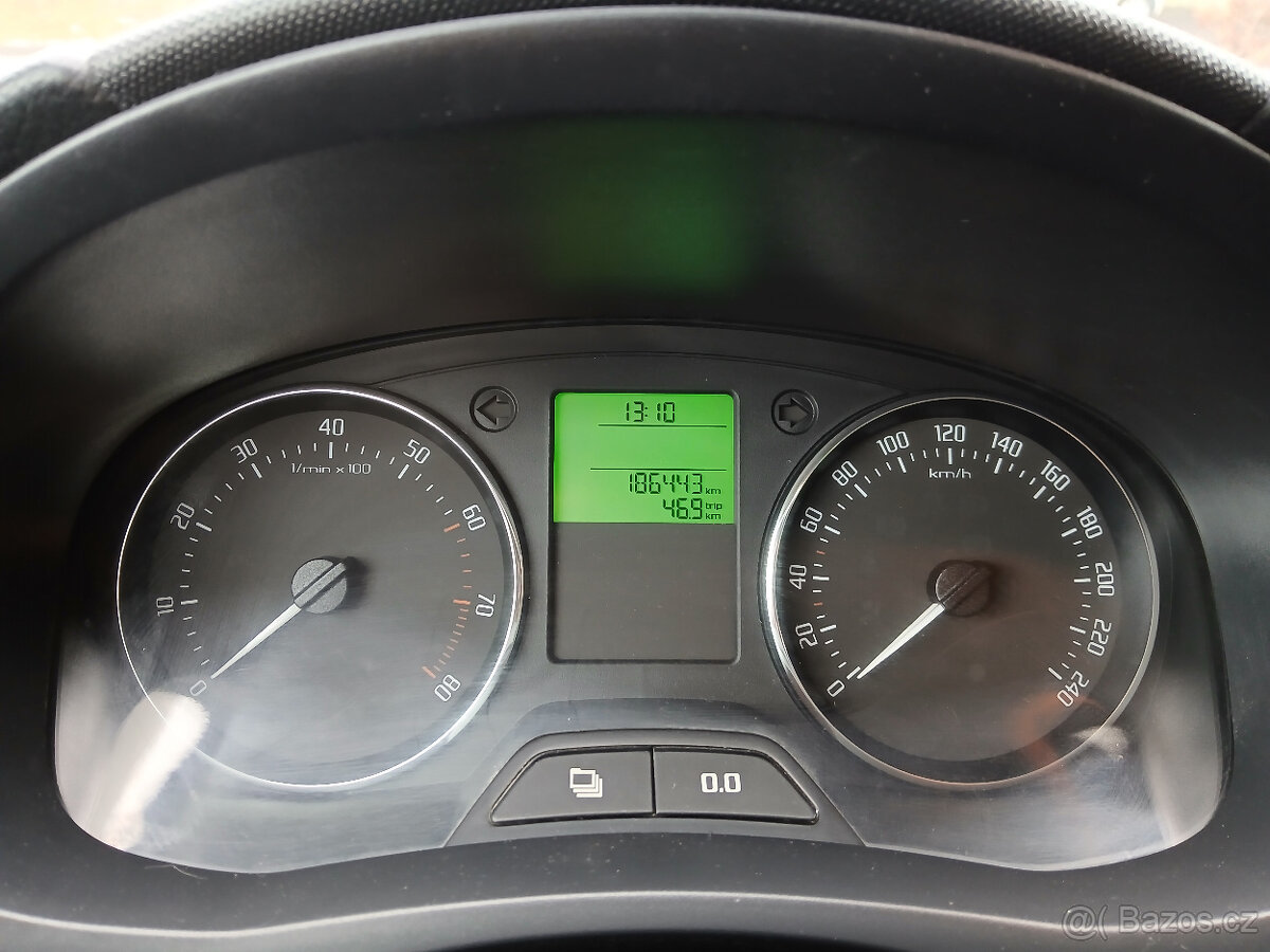 Škoda Roomster 1.2 TSi serviska - 8