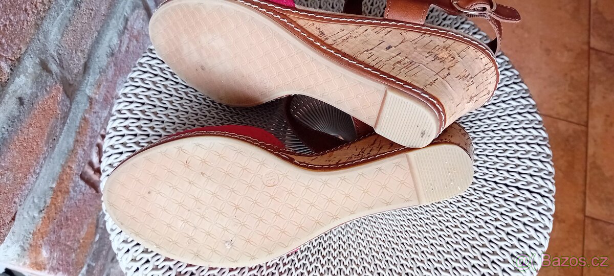 Zánovní dámské letní boty od Deichmanna vel.38 - 8