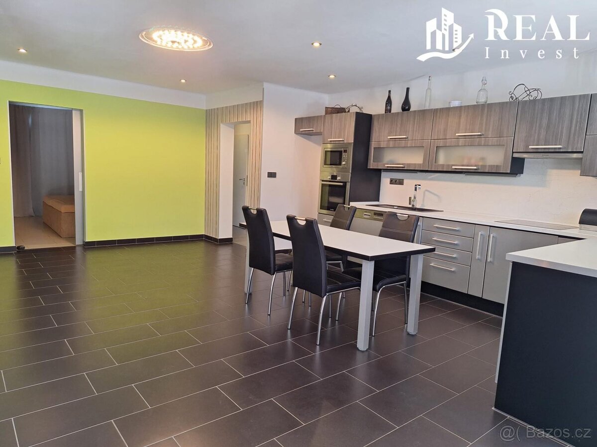 Prodej, rodinný dům 4+1, 524 m2, Skršín - 8